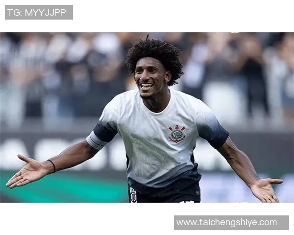 圣保罗与科林蒂巴的激烈对决展现巴西足球的魅力与激情 圣保罗与科林蒂巴的激烈对决展现巴西足球的魅力与激情